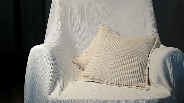 Lily 0000 online show from 06-10-26, 12:01