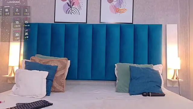 CheneellLorens online show from 10-21-25, 09:03