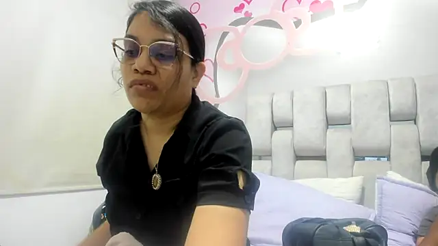 KEYRA-MILLER- online show from 05-15-26, 01:36