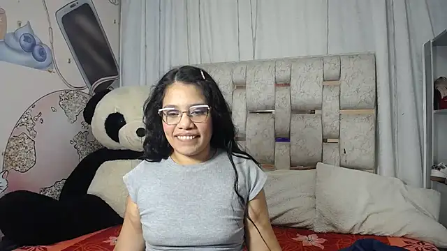 KEYRA-MILLER- online show from 12-19-25, 02:48