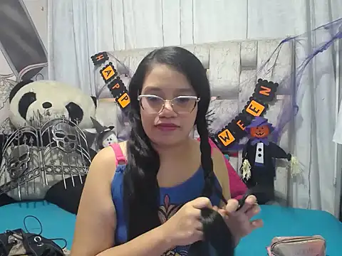 KEYRA-MILLER- online show from 11-04-25, 02:04