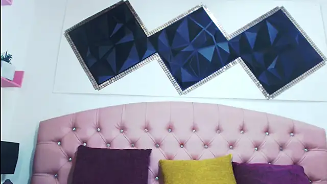 andrea safeira doll online show from 11-18-25, 05:05