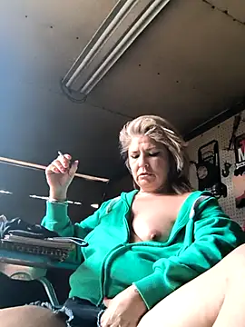 Snapshot of TexaSMESS_37 chatting on 02-26-25, 10:58 TexaSMESS 37 online show from 02-26-25, 10:58