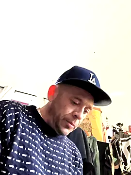 Snapshot of TexaSMESS_37 chatting on 02-24-25, 09:41 TexaSMESS 37 online show from 02-24-25, 09:41