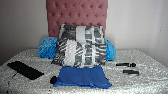 Bootycurvy2 online show from 04-09-26, 06:52