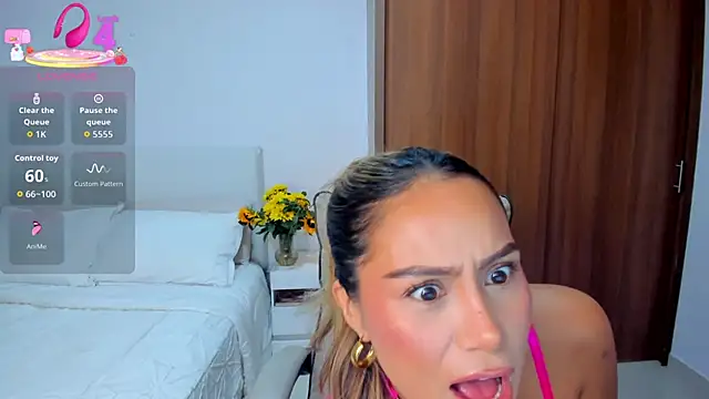 Snapshot of AndreaMartini chatting on 09-22-25, 11:55 AndreaMartini online show from 09-22-25, 11:55