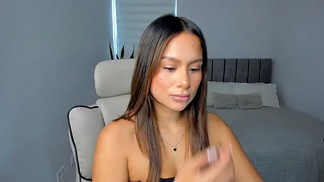 Snapshot of AndreaMartini chatting on 02-26-25, 10:04 AndreaMartini online show from 02-26-25, 10:04