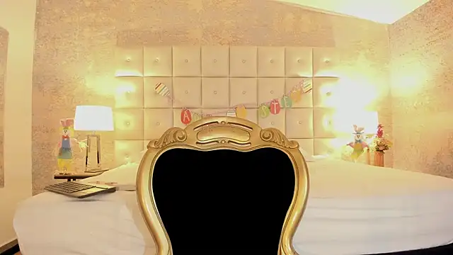 Lezy  online show from 04-17-26, 07:49