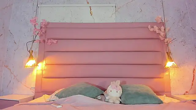 Lezy  online show from 10-07-25, 07:37