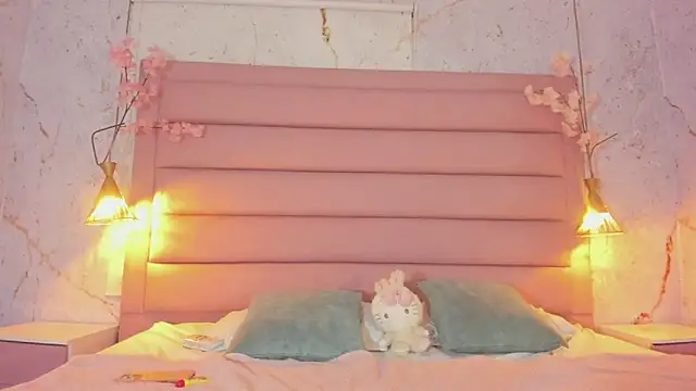 Lezy  online show from 10-09-25, 07:36