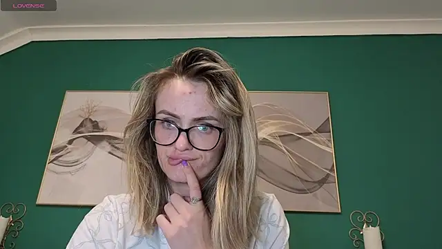 hotjessyca online show from 05-15-26, 06:00