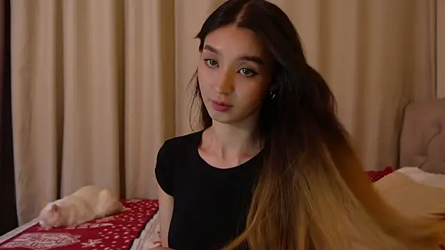 Sarasuo1 online show from 12-18-24, 11:24