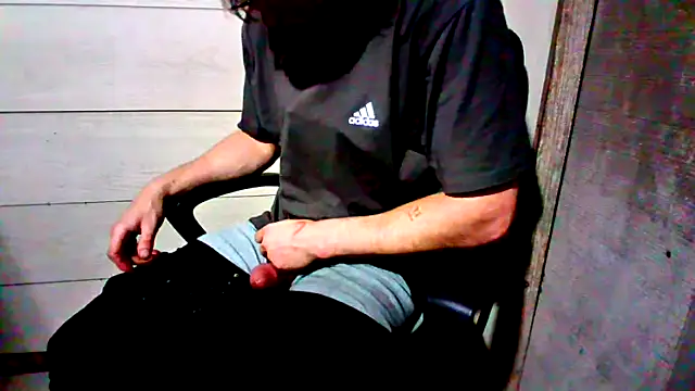 Dogz n daugthers online show from 05-16-26, 10:47