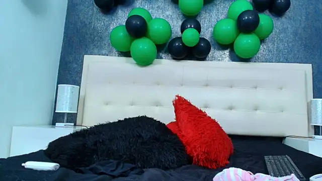 Cloeandtyfanny online show from 03-20-26, 08:32