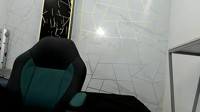 Cloeandtyfanny online show from 11-03-25, 09:07