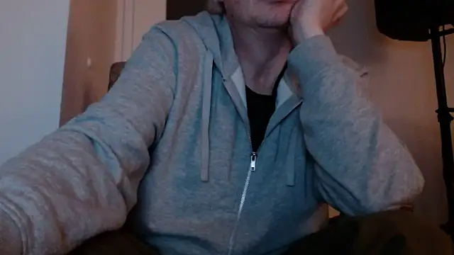 Snapshot of Cordt30 chatting on 09-14-25, 10:43 Cordt30 online show from 09-14-25, 10:43