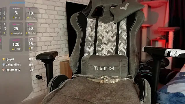 LeoPaulini online show from 12-25-24, 02:45