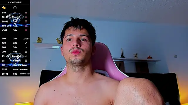 Issac james  online show from 10-19-25, 04:48