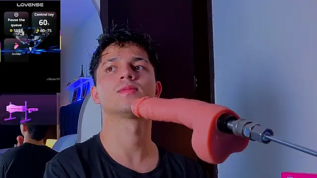 Issac james  online show from 11-08-25, 04:27