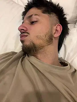 Issac james  online show from 03-07-26, 09:37