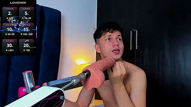 Issac james  online show from 10-09-25, 08:20