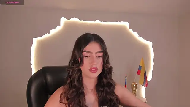 Snapshot of PaulinaSantos_ chatting on 06-20-26, 08:25 PaulinaSantos online show from 06-20-26, 08:25