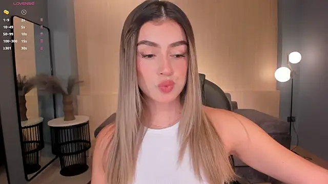 PaulinaSantos  online show from 03-12-25, 07:25