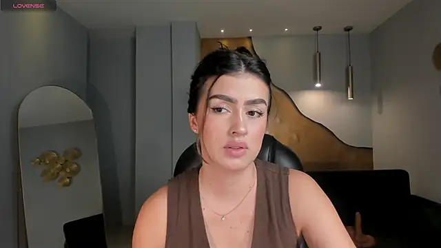 Snapshot of PaulinaSantos_ chatting on 05-21-26, 06:27 PaulinaSantos online show from 05-21-26, 06:27