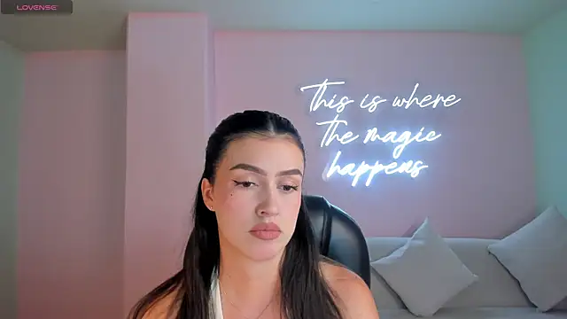 PaulinaSantos  online show from 09-25-25, 07:31