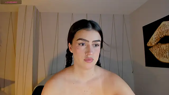 PaulinaSantos  online show from 03-26-26, 08:07