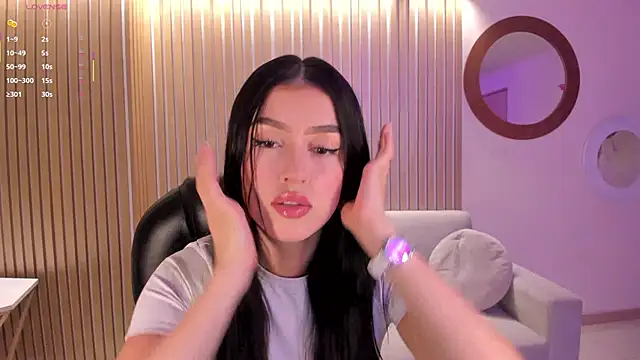 PaulinaSantos  online show from 10-12-25, 06:20