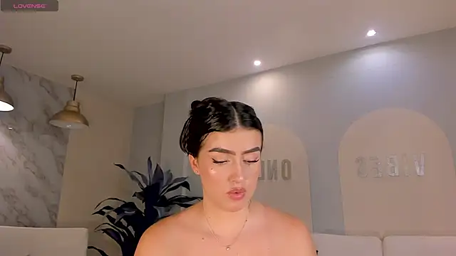 Snapshot of PaulinaSantos_ chatting on 05-23-26, 07:24 PaulinaSantos online show from 05-23-26, 07:24