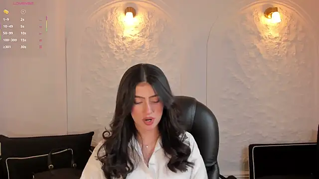 PaulinaSantos  online show from 10-20-25, 07:36