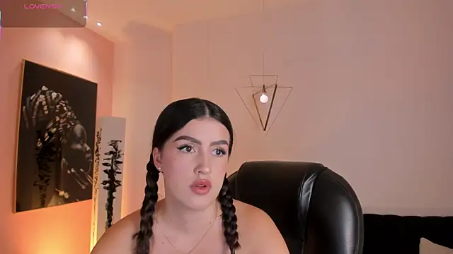 Snapshot of PaulinaSantos_ chatting on 07-10-26, 07:47 PaulinaSantos online show from 07-10-26, 07:47