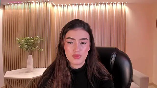 Snapshot of PaulinaSantos_ chatting on 07-19-26, 05:53 PaulinaSantos online show from 07-19-26, 05:53