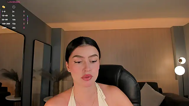 PaulinaSantos  online show from 10-13-25, 07:37