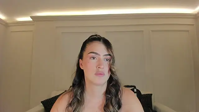 PaulinaSantos  online show from 03-04-26, 07:54