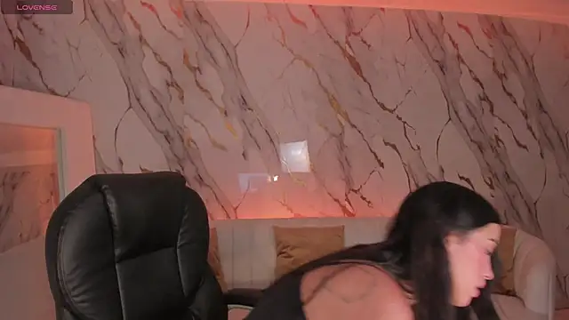 PaulinaSantos  online show from 10-10-25, 07:58