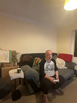 LondonTeffy online show from 10-20-25, 09:26
