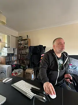 LondonTeffy online show from 03-14-25, 12:51