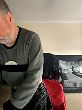 LondonTeffy online show from 11-21-25, 10:14