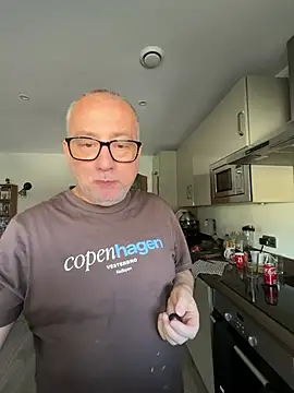 LondonTeffy online show from 07-27-26, 12:23