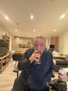 LondonTeffy online show from 02-12-26, 10:09