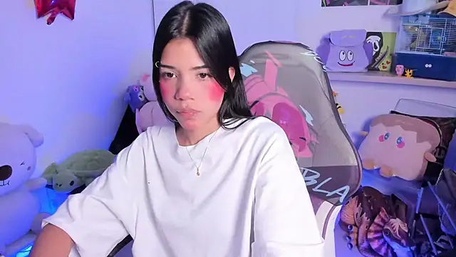 Snapshot of cutestephuwu chatting on 10-17-25, 12:25 cutestephuwu online show from 10-17-25, 12:25