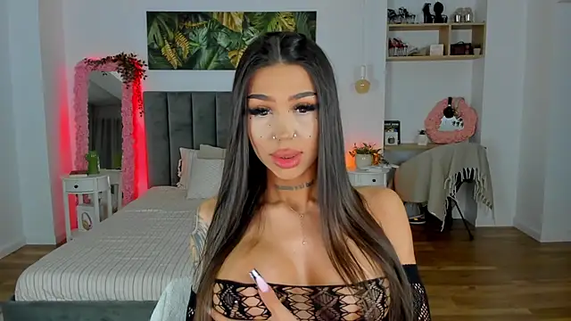 Fancy Jenn online show from 10-06-25, 06:52