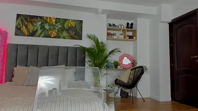 Fancy Jenn online show from 02-25-25, 11:04