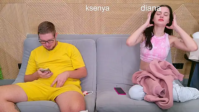 Ksenny online show from 11-11-25, 03:29