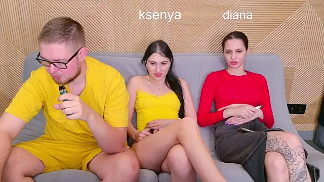 Ksenny online show from 05-19-26, 06:42