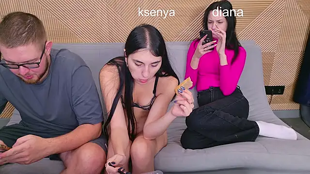 Ksenny online show from 12-03-25, 03:07