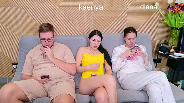 Ksenny online show from 03-12-26, 03:45